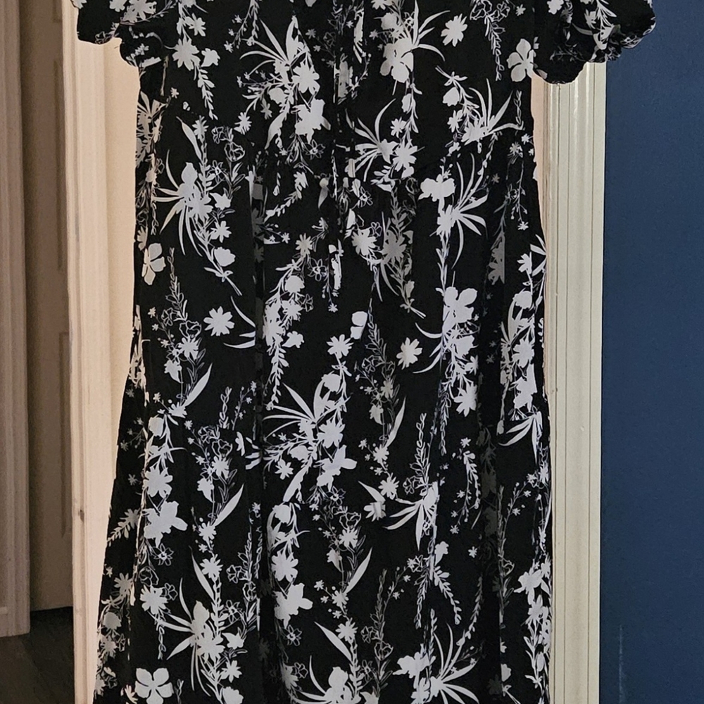 BloomChic Monochrome Floral Maxi Dress